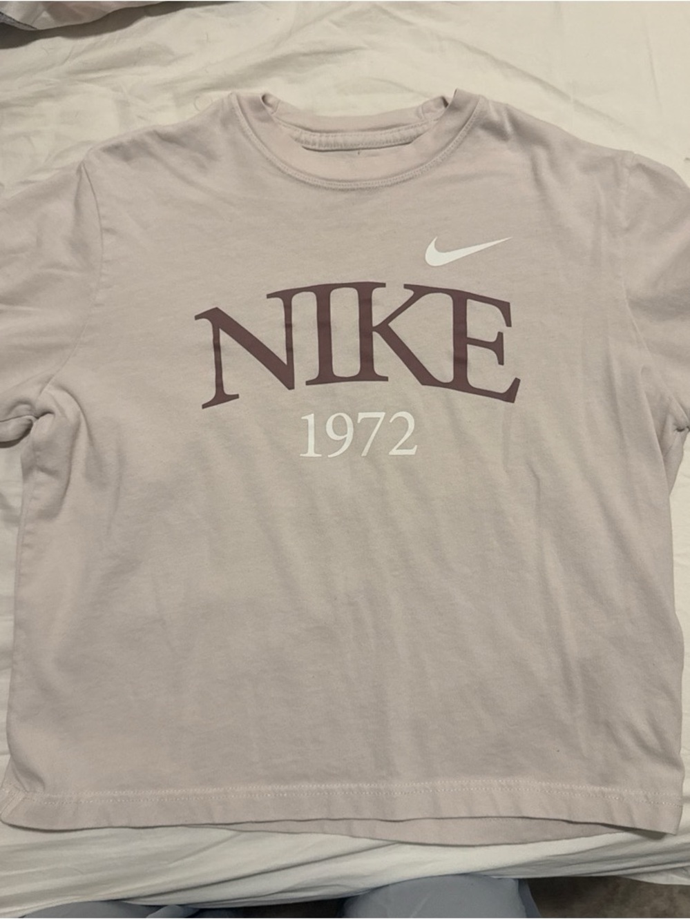 Nike women’s crop boxy tee - mauve with Plum Logo